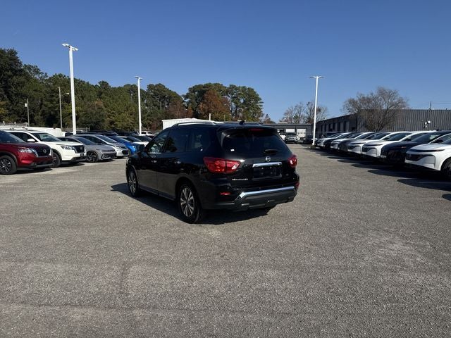 2020 Nissan Pathfinder SL