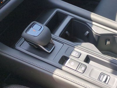 2025 Nissan Pathfinder S