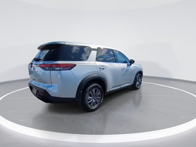 2025 Nissan Pathfinder S