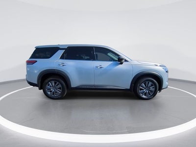 2025 Nissan Pathfinder S