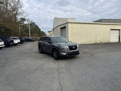 2024 Nissan Pathfinder S