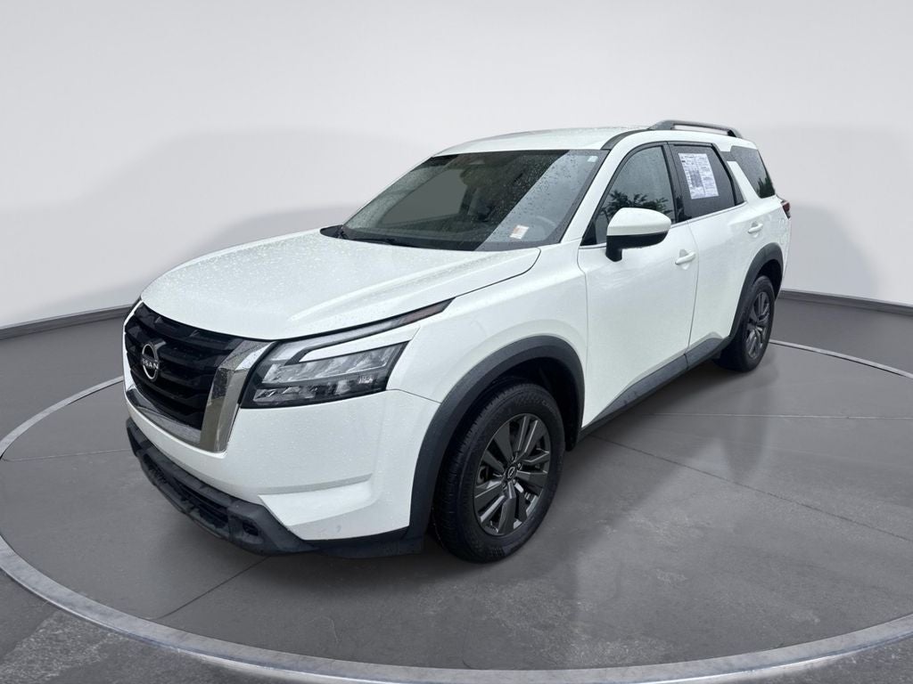 2023 Nissan Pathfinder SV