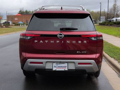 2023 Nissan Pathfinder SL