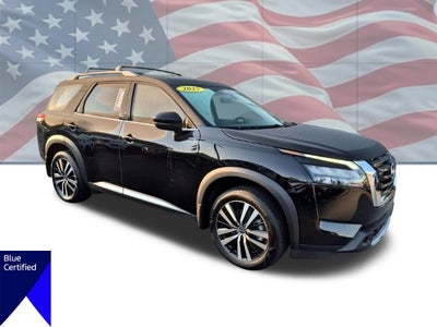 2025 Nissan Pathfinder Platinum