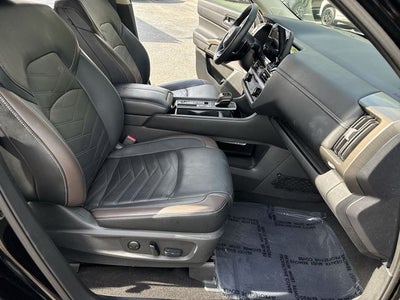 2024 Nissan Pathfinder Platinum