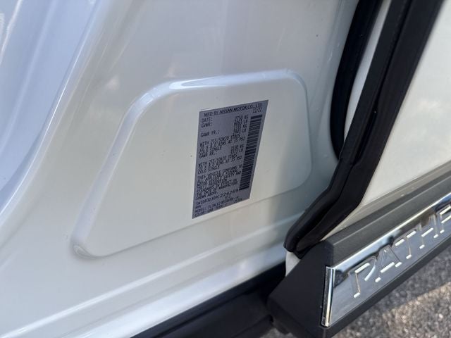 2023 Nissan Pathfinder Platinum