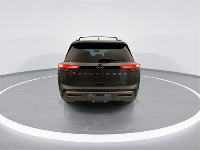 2022 Nissan Pathfinder Platinum