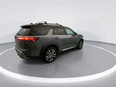 2022 Nissan Pathfinder Platinum