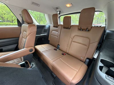 2023 Nissan Pathfinder Platinum