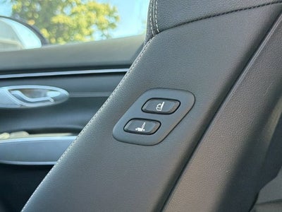 2023 Genesis Electrified GV70 Advanced