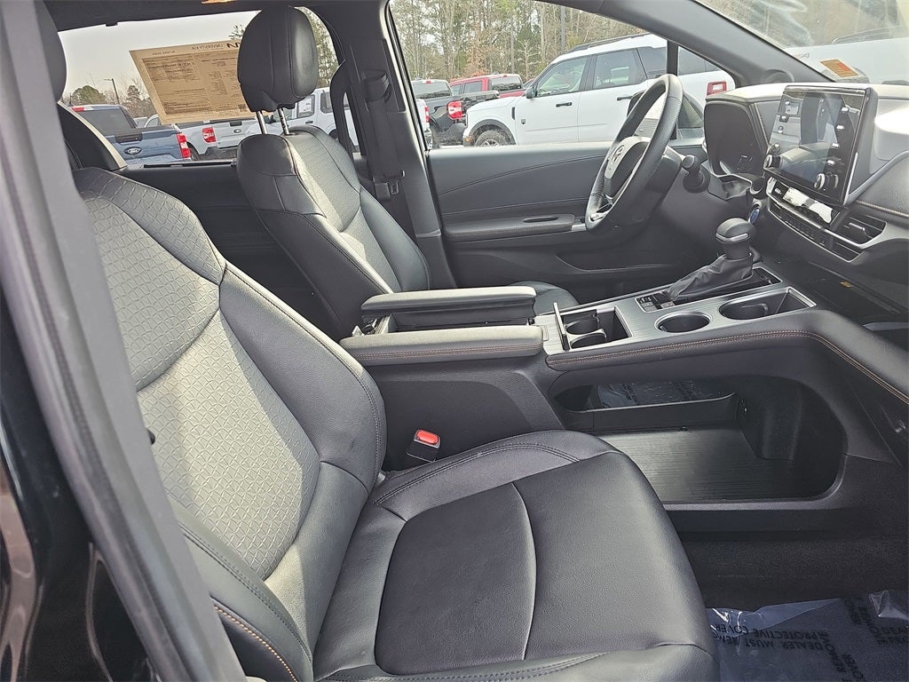 2023 Toyota Sienna Woodland Edition 7 Passenger