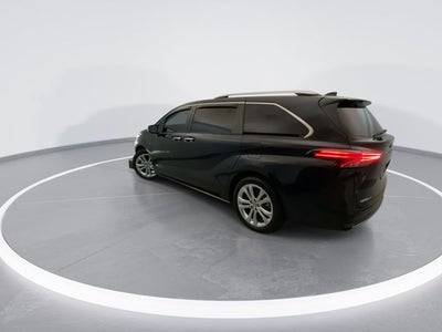 2023 Toyota Sienna Platinum 7 Passenger