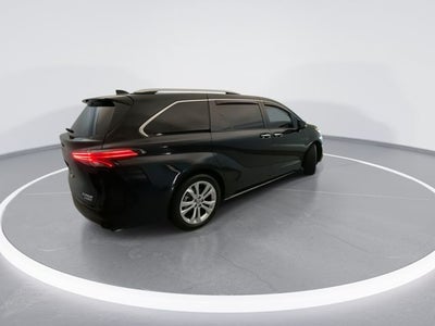 2023 Toyota Sienna Platinum 7 Passenger