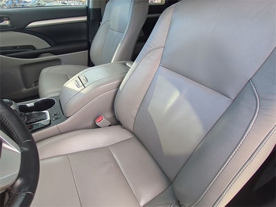 2019 Toyota Highlander Base