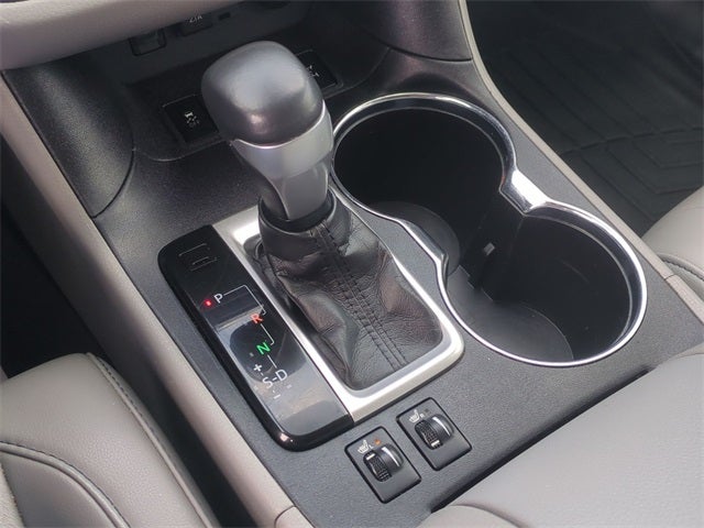 2019 Toyota Highlander Base