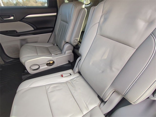 2019 Toyota Highlander Base