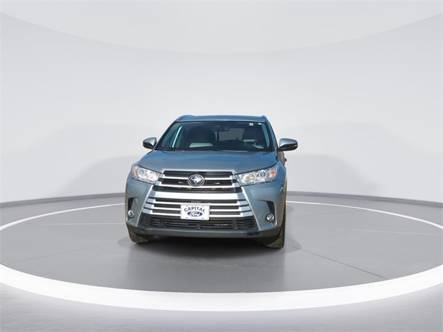 2019 Toyota Highlander Base