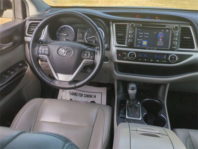 2019 Toyota Highlander Base