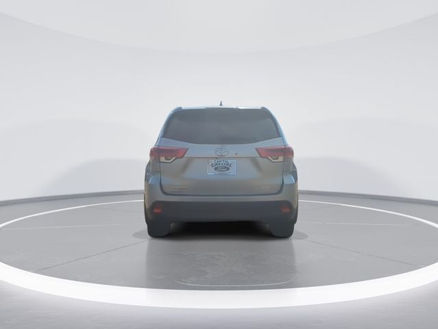 2019 Toyota Highlander Base