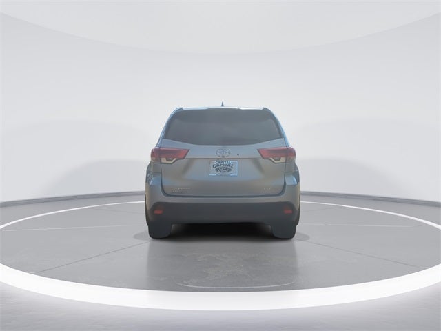 2019 Toyota Highlander Base