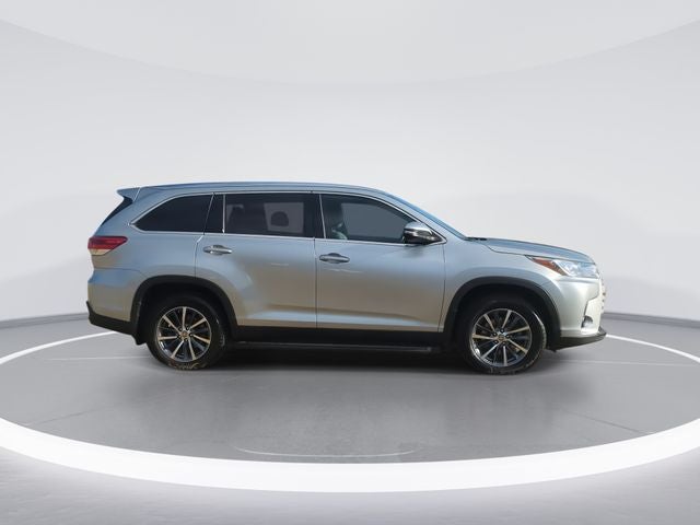 2019 Toyota Highlander Base