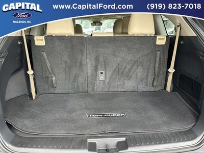 2024 Toyota Highlander Hybrid XLE