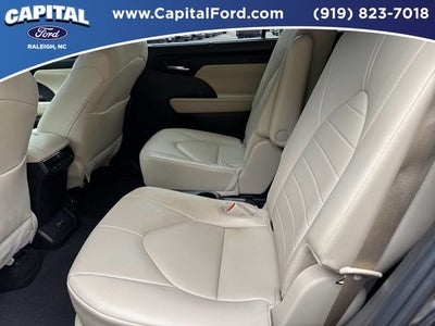 2024 Toyota Highlander Hybrid XLE