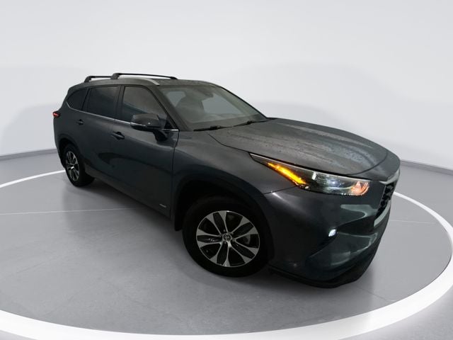 2025 Toyota Highlander Hybrid XLE