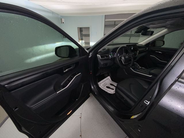 2025 Toyota Highlander Hybrid XLE