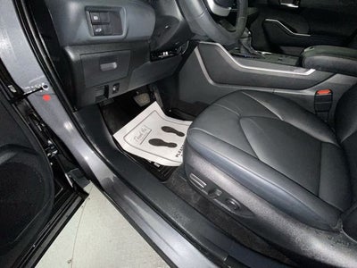 2025 Toyota Highlander Hybrid XLE