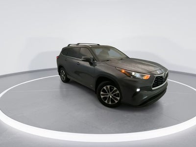 2025 Toyota Highlander Hybrid XLE