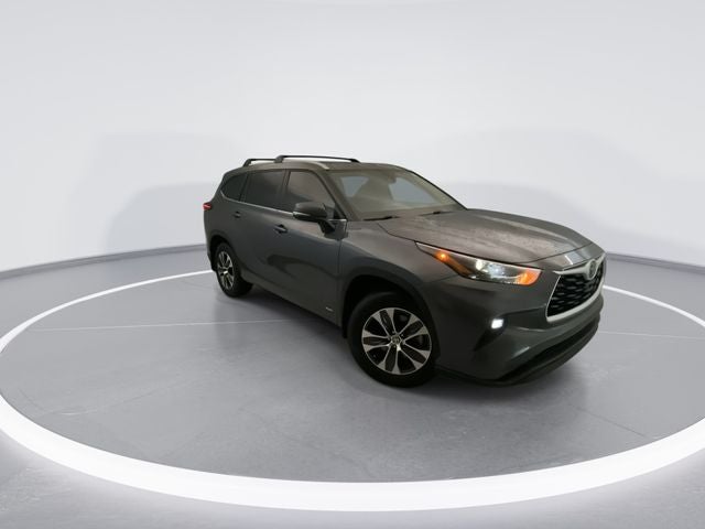 2025 Toyota Highlander Hybrid XLE