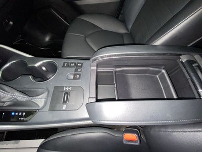 2025 Toyota Highlander Hybrid XLE