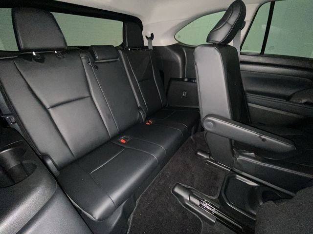 2025 Toyota Highlander Hybrid XLE