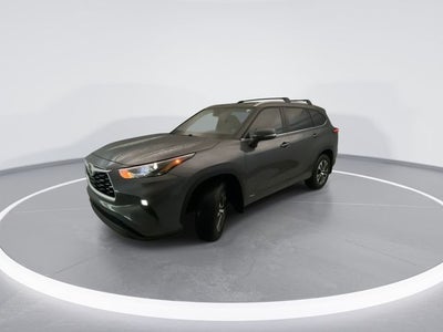 2025 Toyota Highlander Hybrid XLE