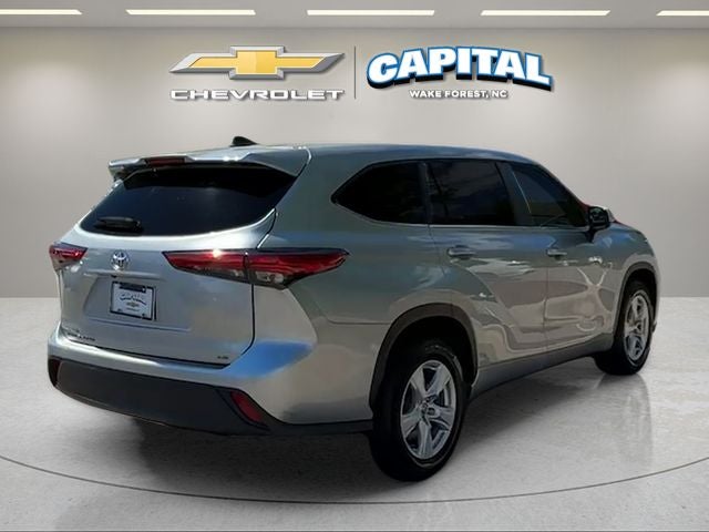 2023 Toyota Highlander LE