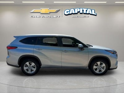 2023 Toyota Highlander LE