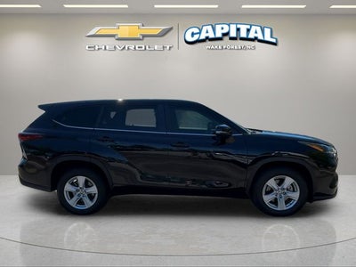 2024 Toyota Highlander LE