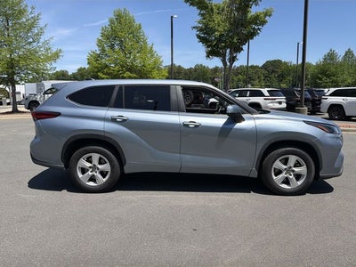 2023 Toyota Highlander LE