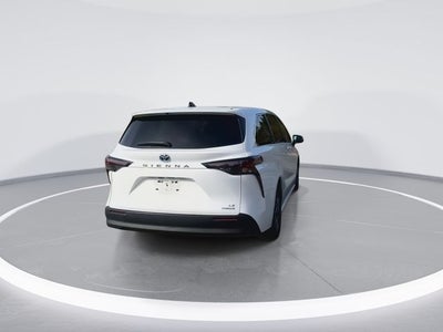 2024 Toyota Sienna LE 8 Passenger