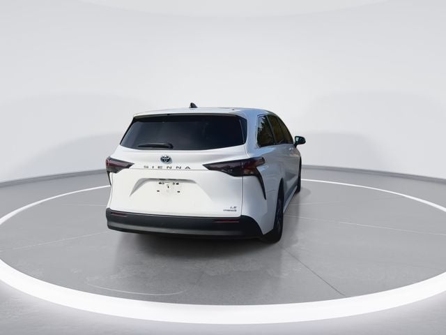 2024 Toyota Sienna LE 8 Passenger