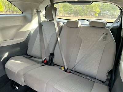 2024 Toyota Sienna LE 8 Passenger