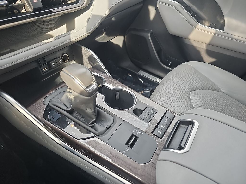 2020 Toyota Highlander Hybrid Limited