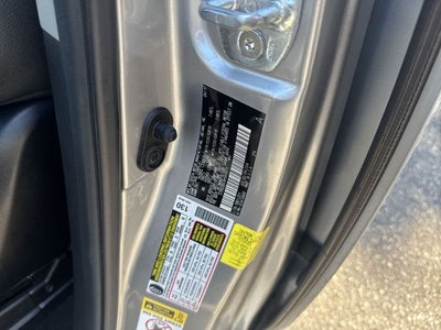 2017 Toyota Sienna SE Premium 8 Passenger