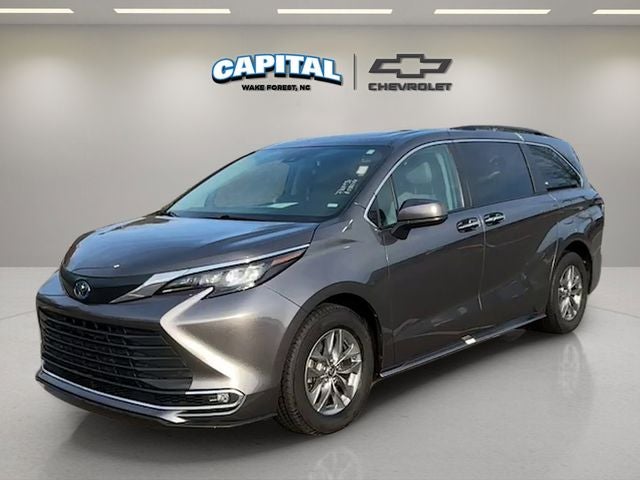 2024 Toyota Sienna XLE