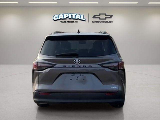 2024 Toyota Sienna XLE