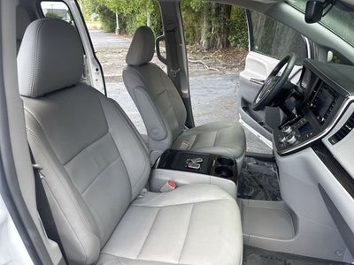 2018 Toyota Sienna XLE 8 Passenger