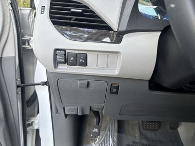 2018 Toyota Sienna XLE 8 Passenger