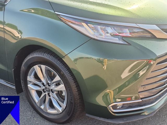 2022 Toyota Sienna Limited 7 Passenger