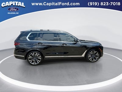 2023 BMW X7 xDrive40i